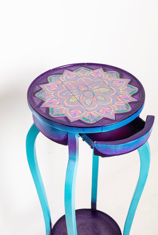 שולחן כניסה מנדלה